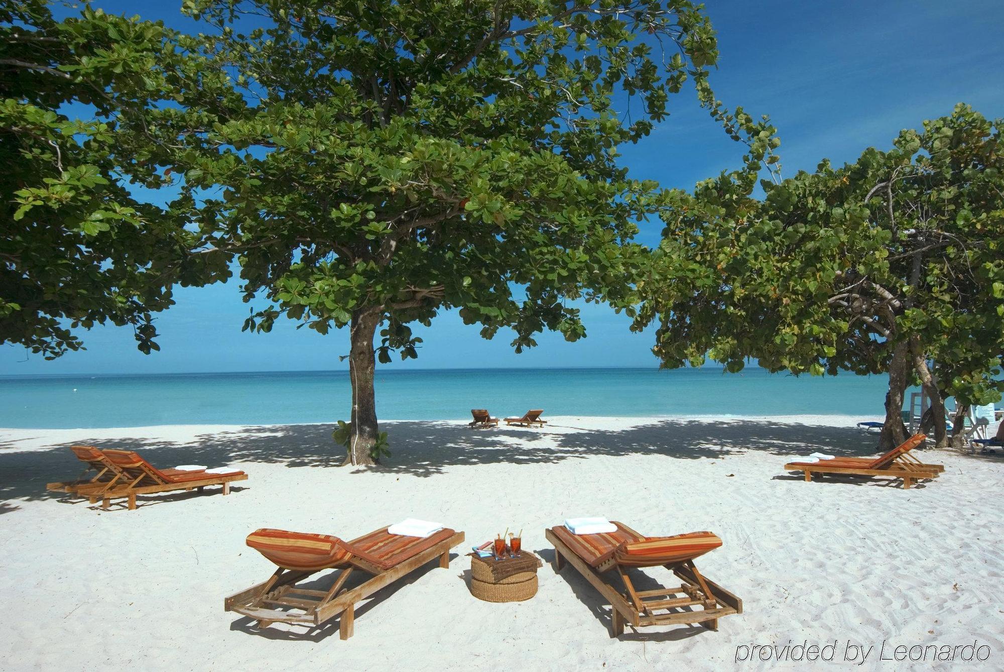 Grand Pineapple Beach Negril Hotel Exterior foto